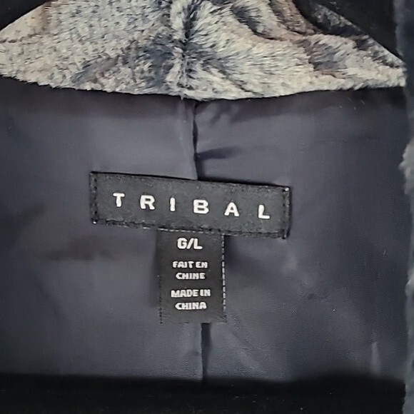 Tribal Gray Faux Fur Open Front Vest. Size Large - Picture 4 of 6